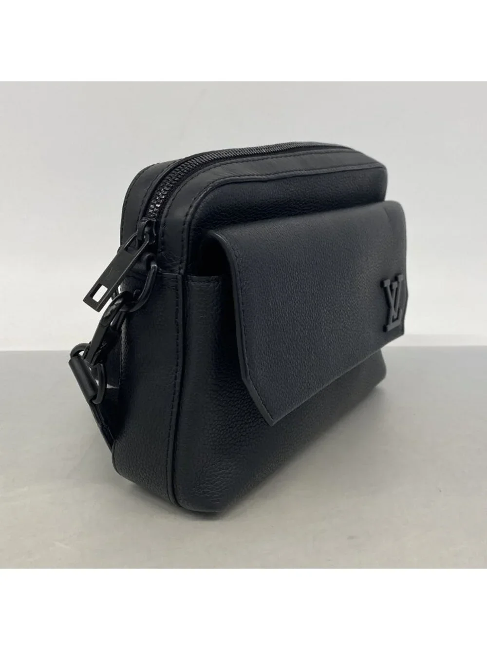 Louis Vuitton Shoulder Bag LV Aerogram Fast Line Messenger Black